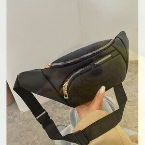 New Pocket Fanny Pack Black 074